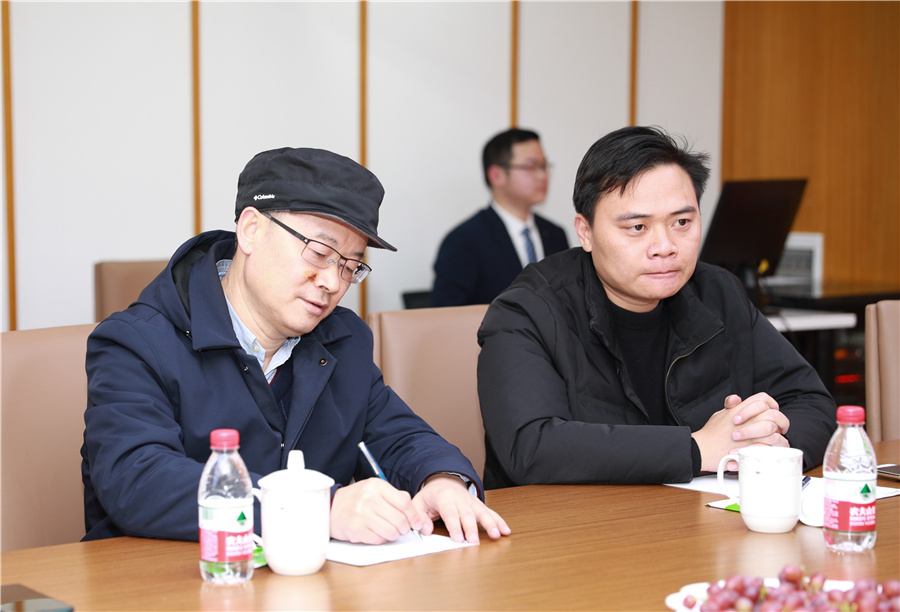 湖南工商大學(xué)黃福華院長一行蒞臨恒昌醫(yī)藥集團(tuán)總部參觀調(diào)研